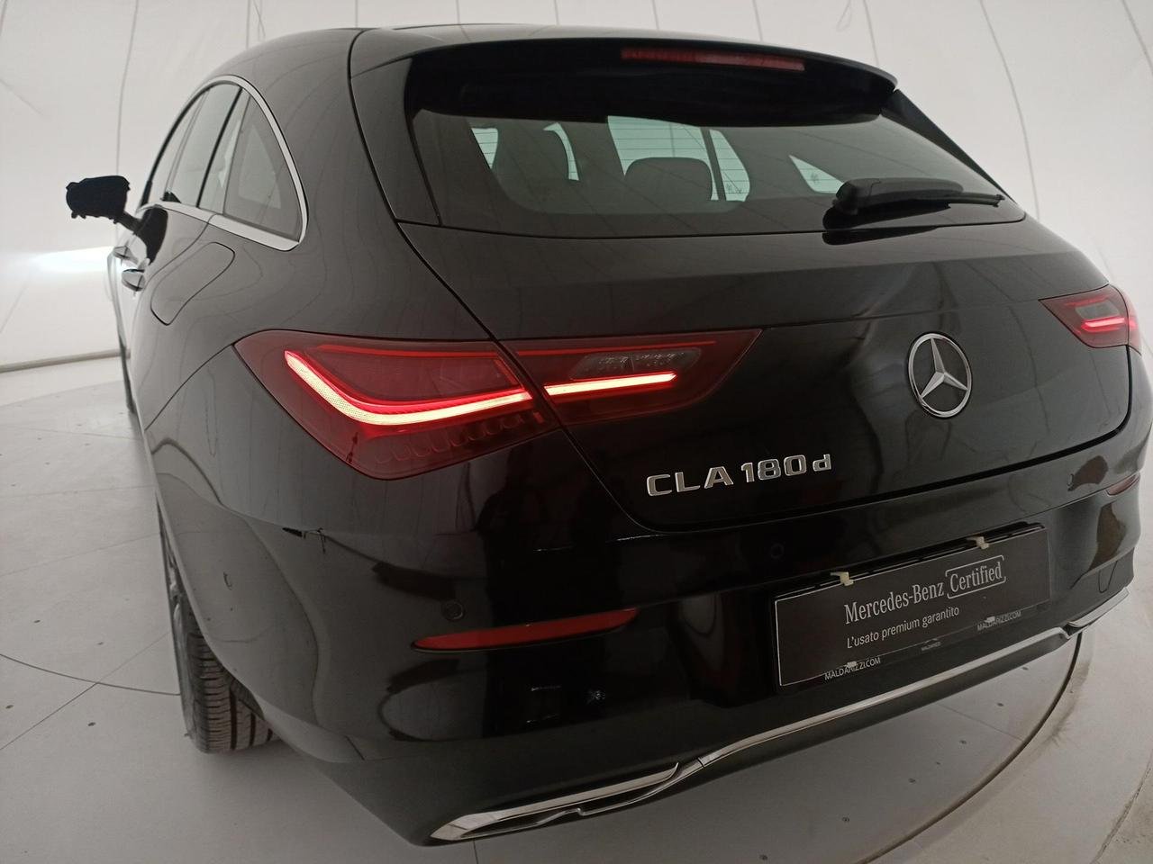 CLA Shooting Brake 180 d Progressive Advanced auto - Certified