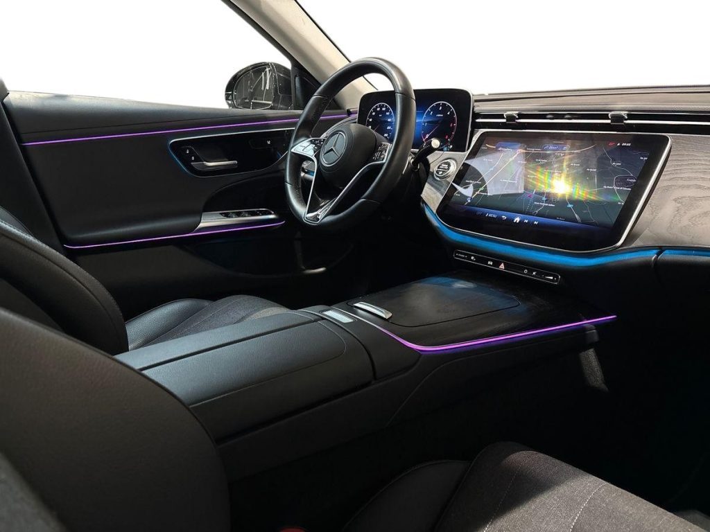 E SW 220 d Advanced auto - Certified