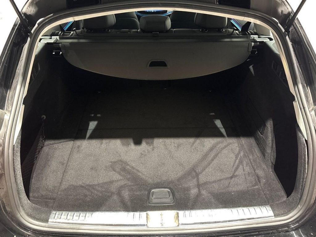 E SW 220 d Advanced auto - Certified
