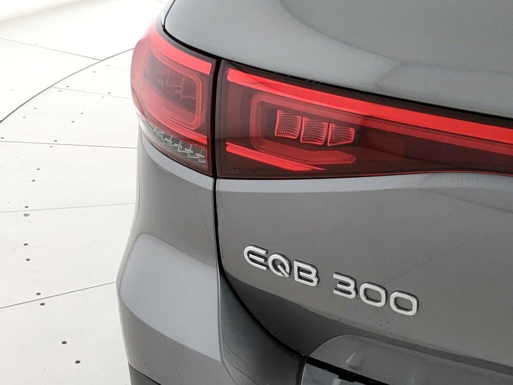 EQB 300 Sport 4matic - Certified