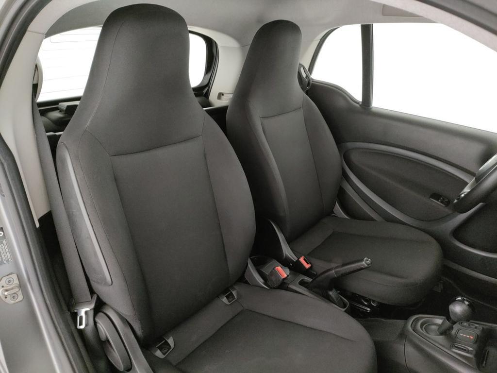 Fortwo eq Ushuaia Silver Matt 22kW - Certified