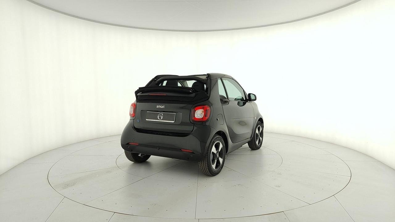 Fortwo Cabrio eq Passion 4,6kW - Certified