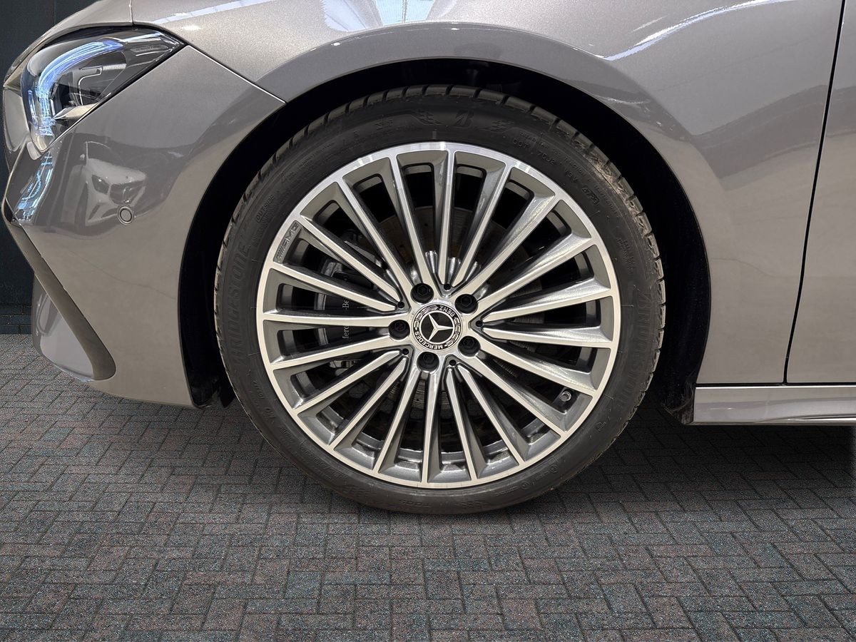 CLA Shooting Brake 200 d AMG Line Advanced Plus au - Certified
