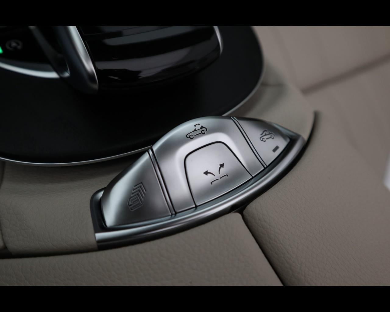 E Cabrio 300 d mhev (eq-boost) Premium Plus 4matic - Certified