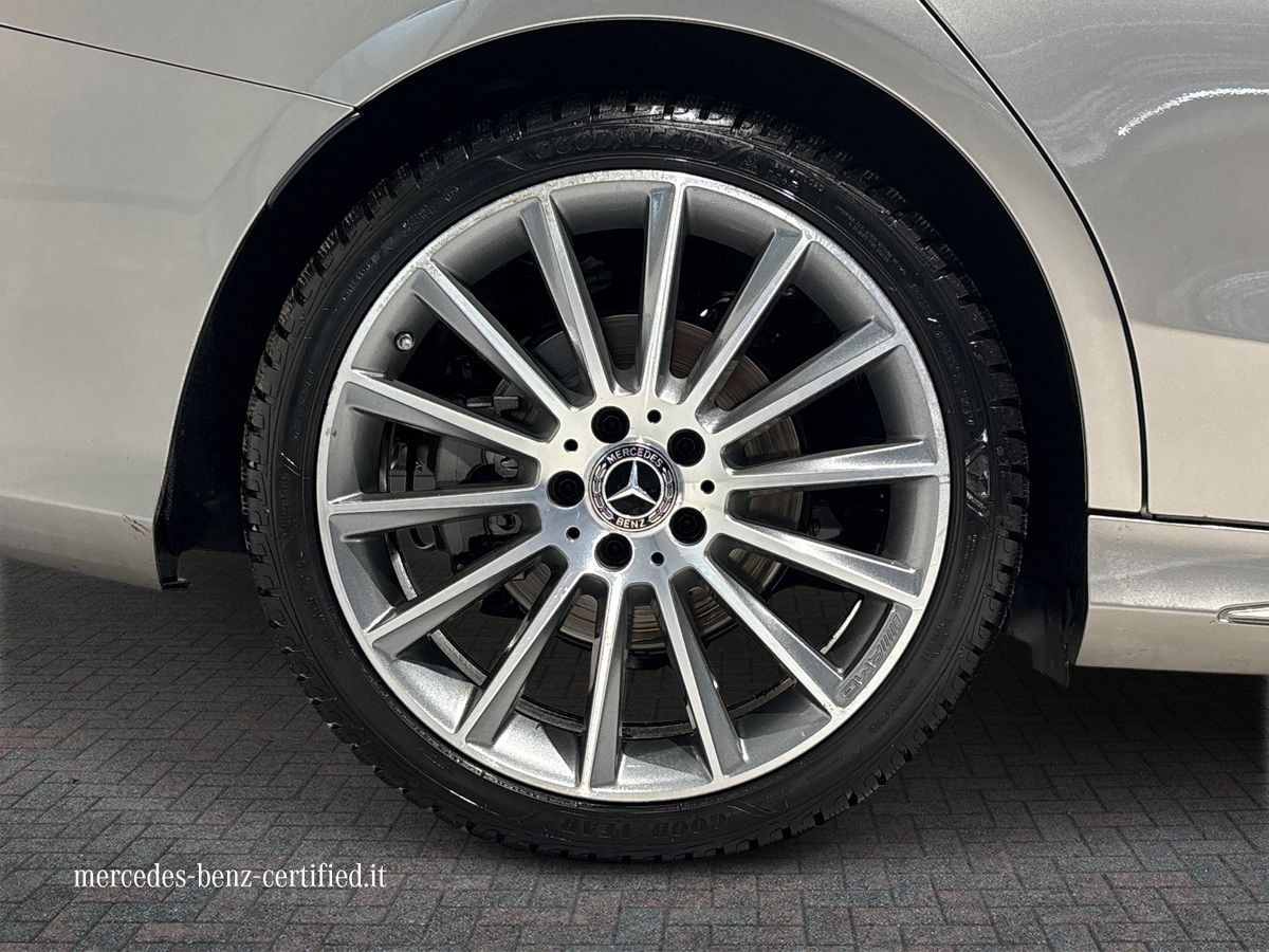 C 220 d Premium 4matic auto - Certified