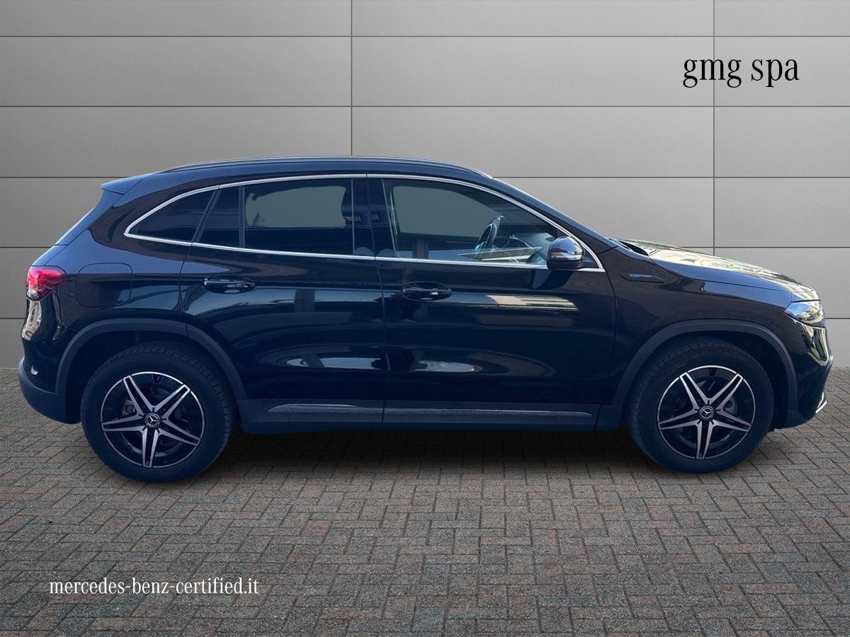 EQA 300 Premium 4matic - Certified