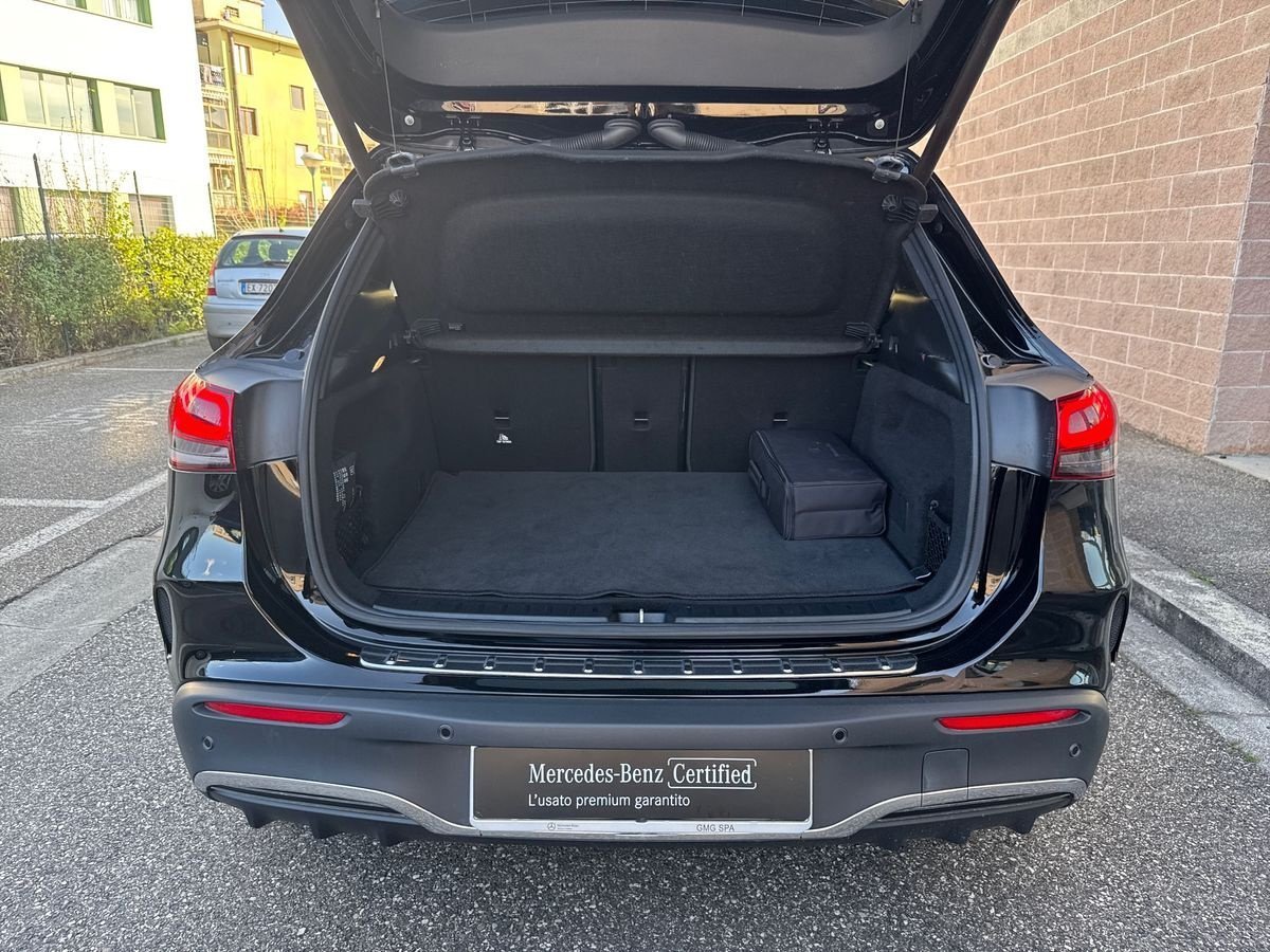 EQA 300 Premium 4matic - Certified