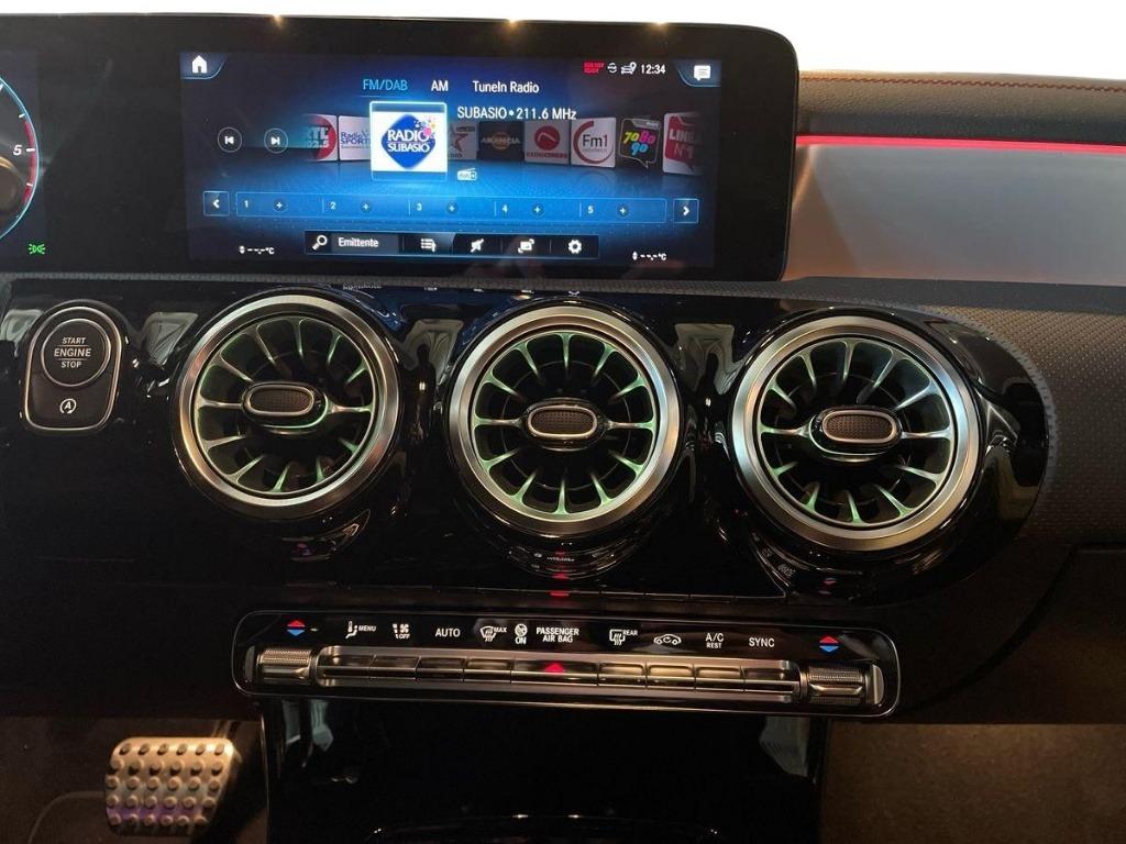 CLA Shooting Brake 180 d Premium auto - Certified