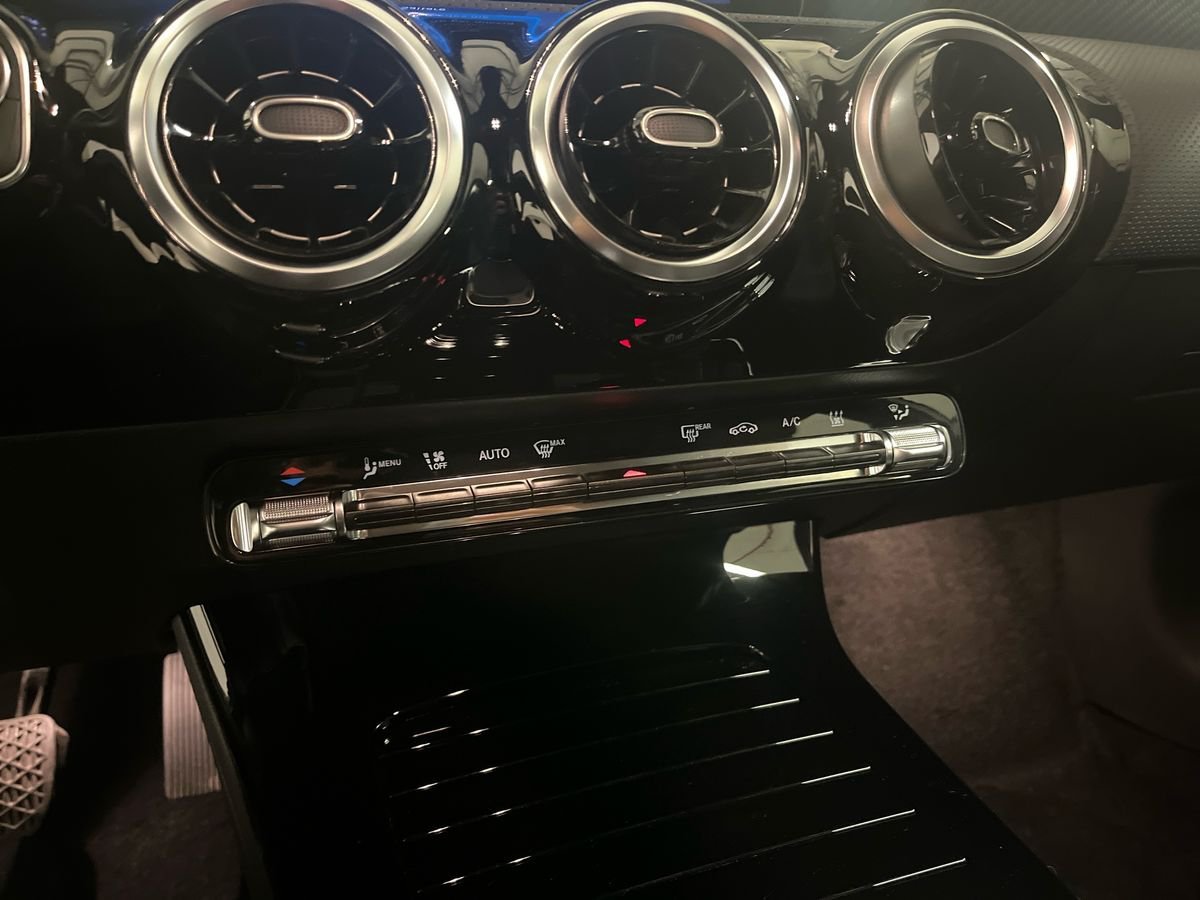 A 250 e phev Progressive Advanced auto - Certified