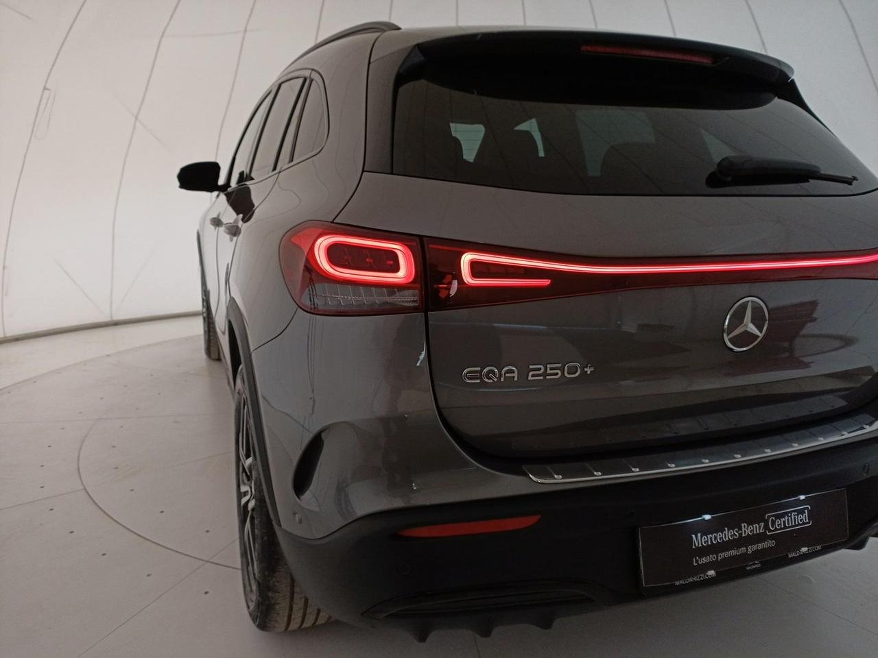 EQA 250 Premium - Certified