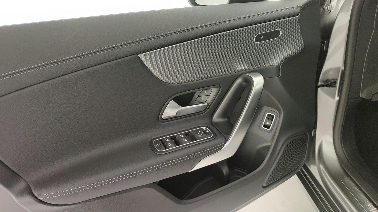 CLA Shooting Brake 180 d Progressive Advanced auto - Certified