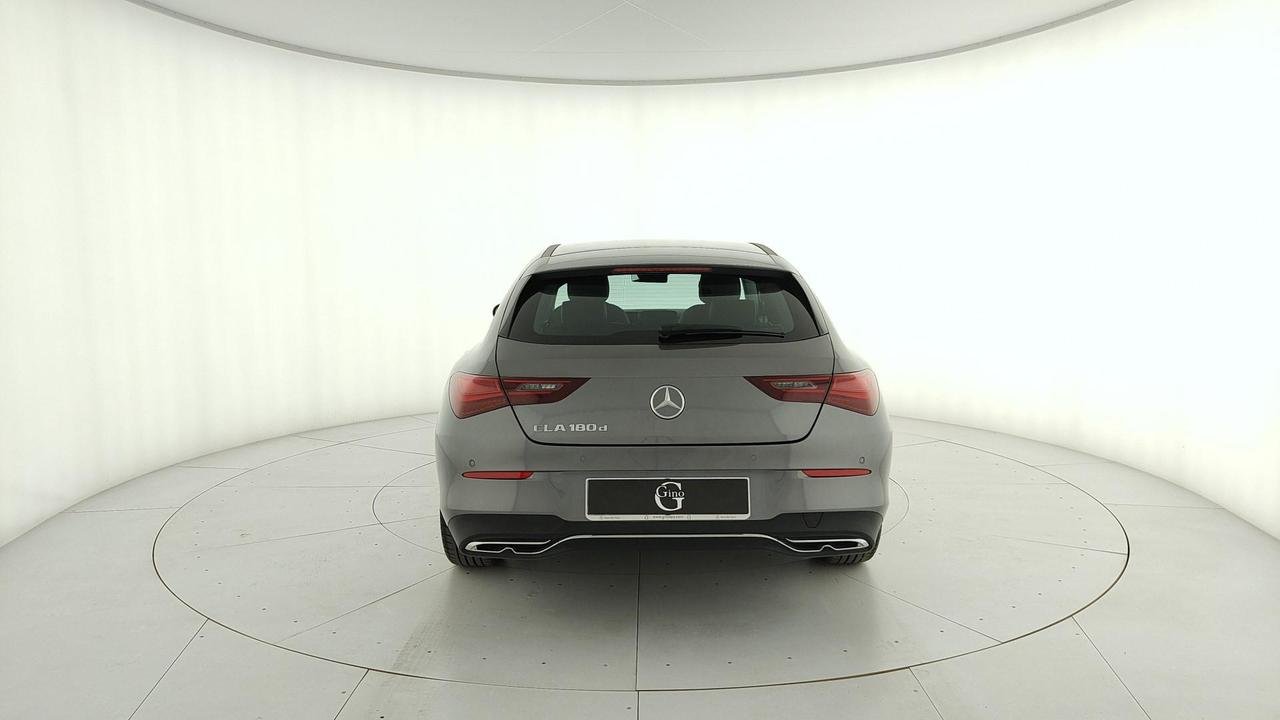 CLA Shooting Brake 180 d Progressive Advanced auto - Certified
