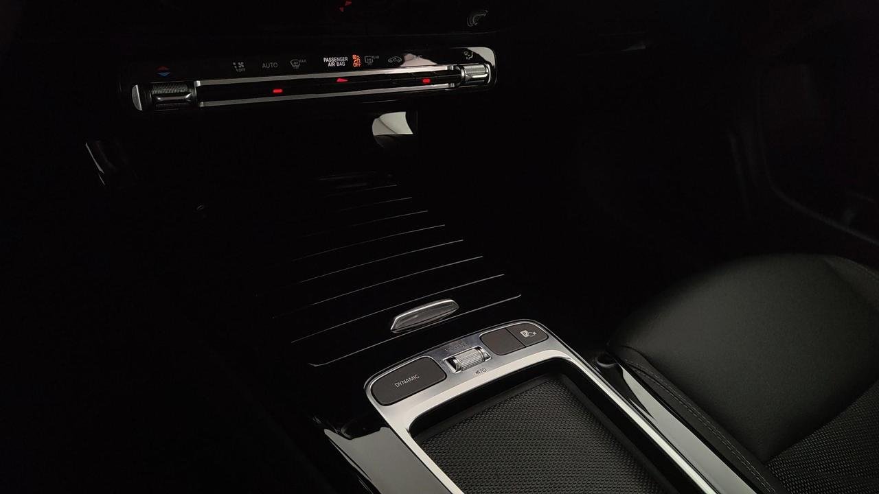 CLA Shooting Brake 180 d Progressive Advanced auto - Certified