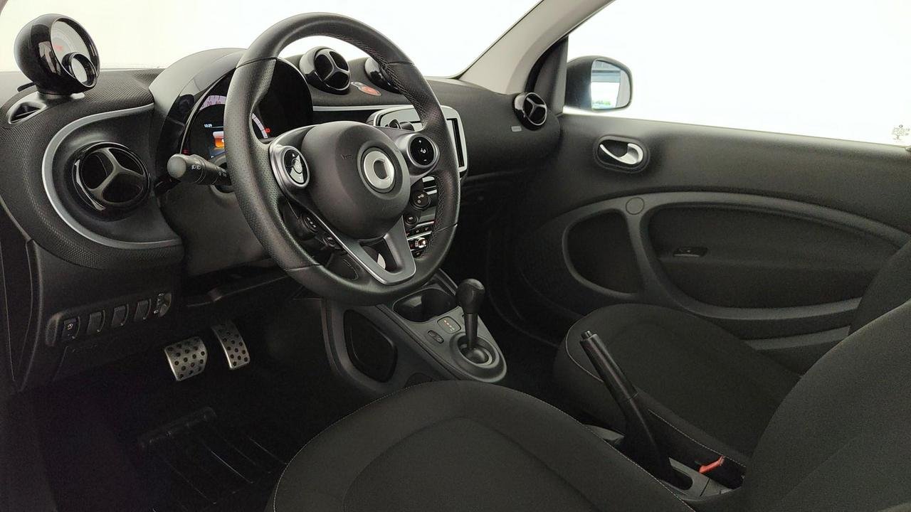 Fortwo 0.9 t Passion 90cv twinamic my18 - Certified