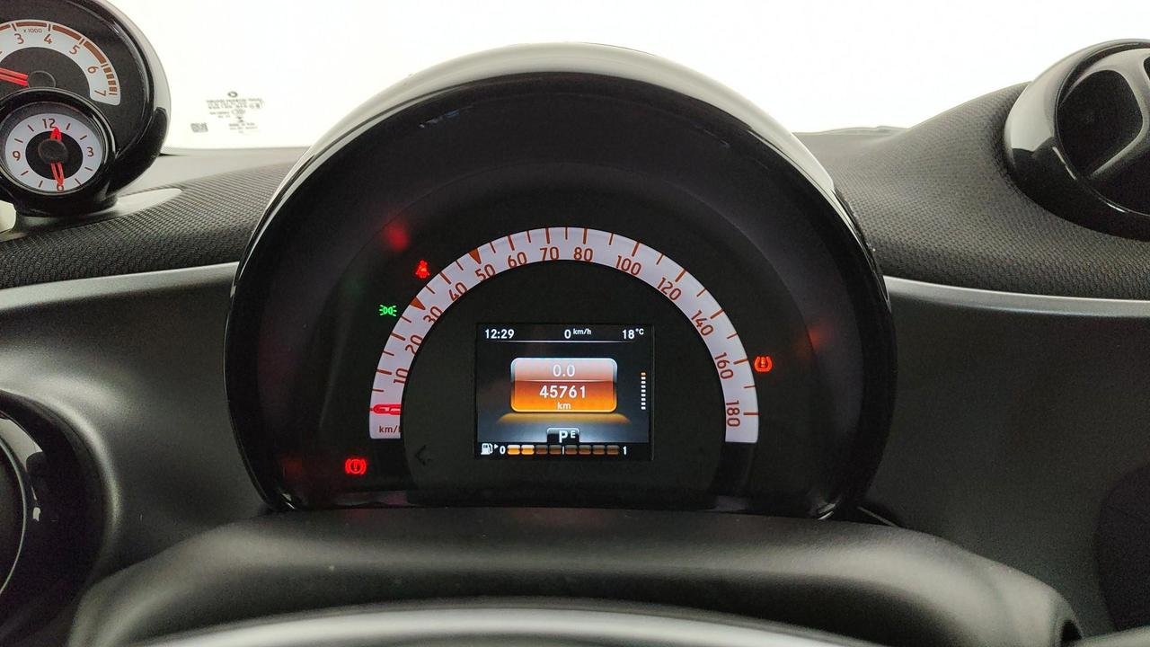 Fortwo 0.9 t Passion 90cv twinamic my18 - Certified