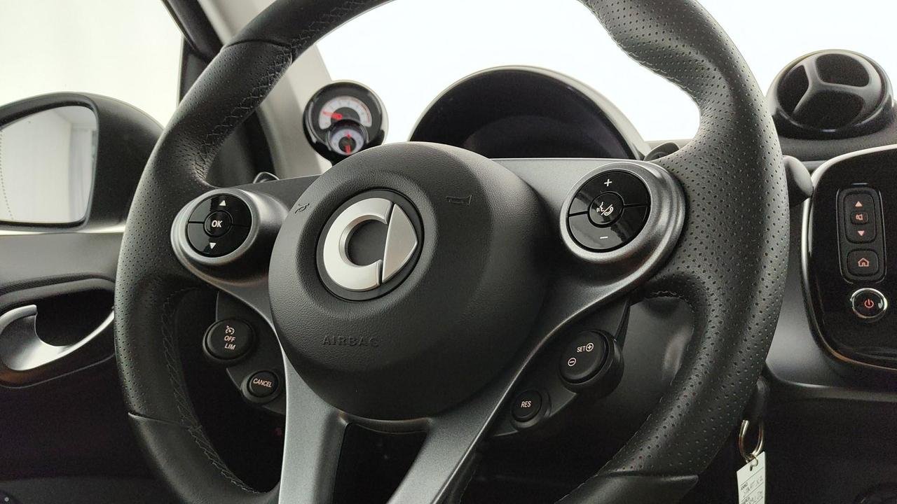 Fortwo 0.9 t Passion 90cv twinamic my18 - Certified