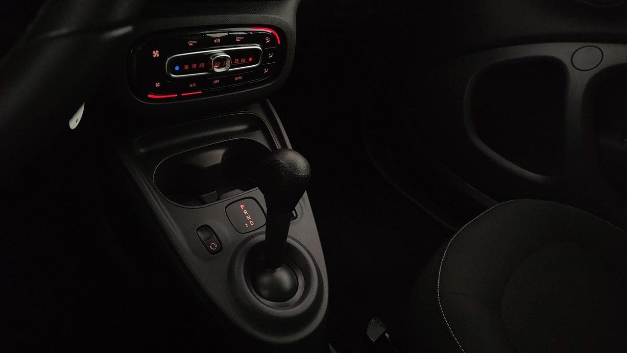 Fortwo 0.9 t Passion 90cv twinamic my18 - Certified