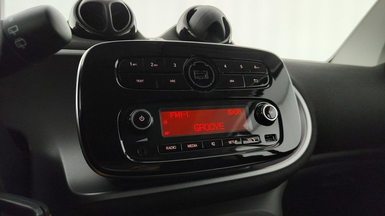 Fortwo 1.0 Passion 71cv twinamic my18 - Certified