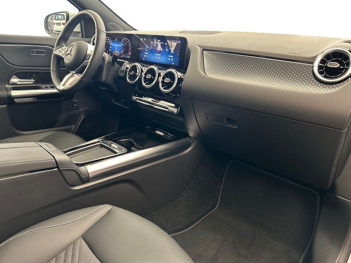 GLA 180 Progressive Advanced auto - Certified