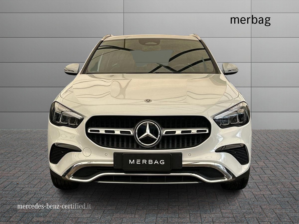 GLA 180 Progressive Advanced auto - Certified
