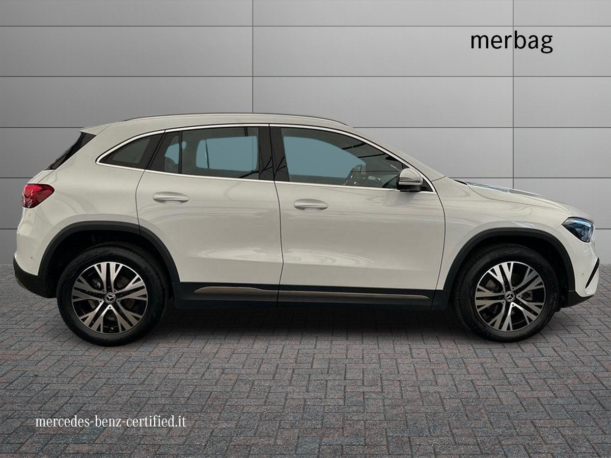 GLA 180 Progressive Advanced auto - Certified