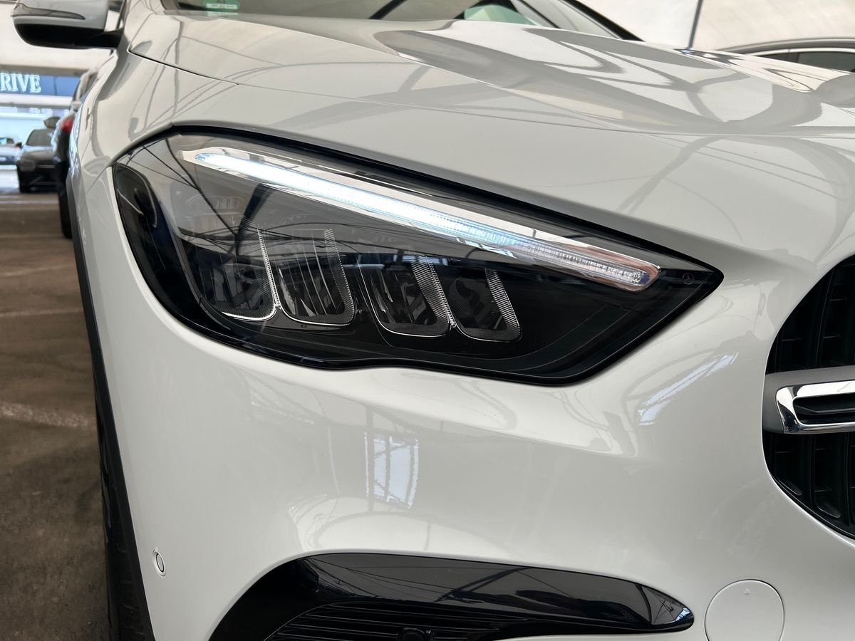 GLA 180 Progressive Advanced auto - Certified
