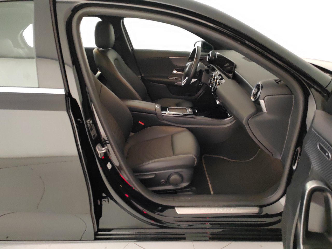 A 250 e phev Progressive Advanced auto - Certified