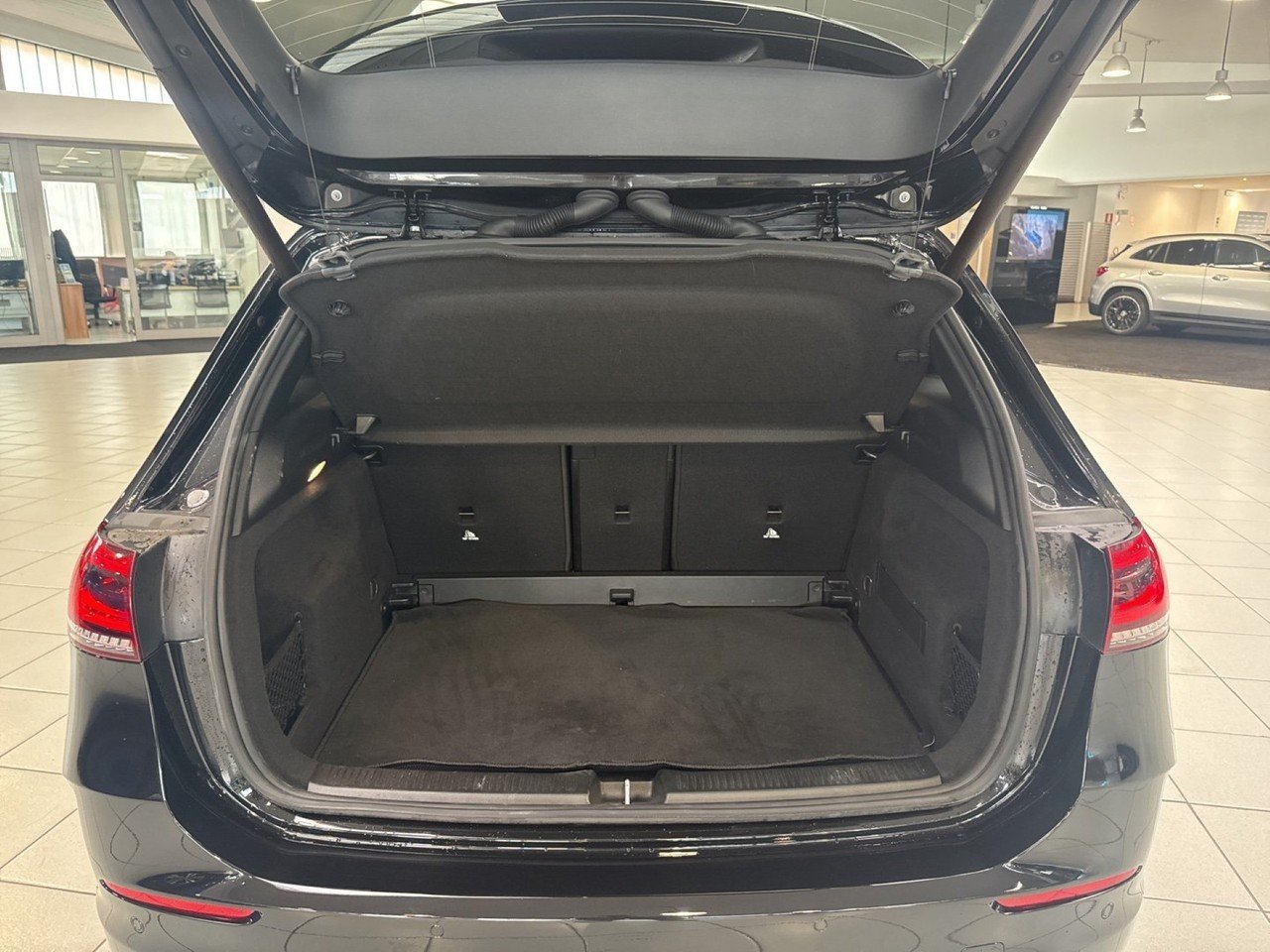 B 180 d Premium auto - Certified