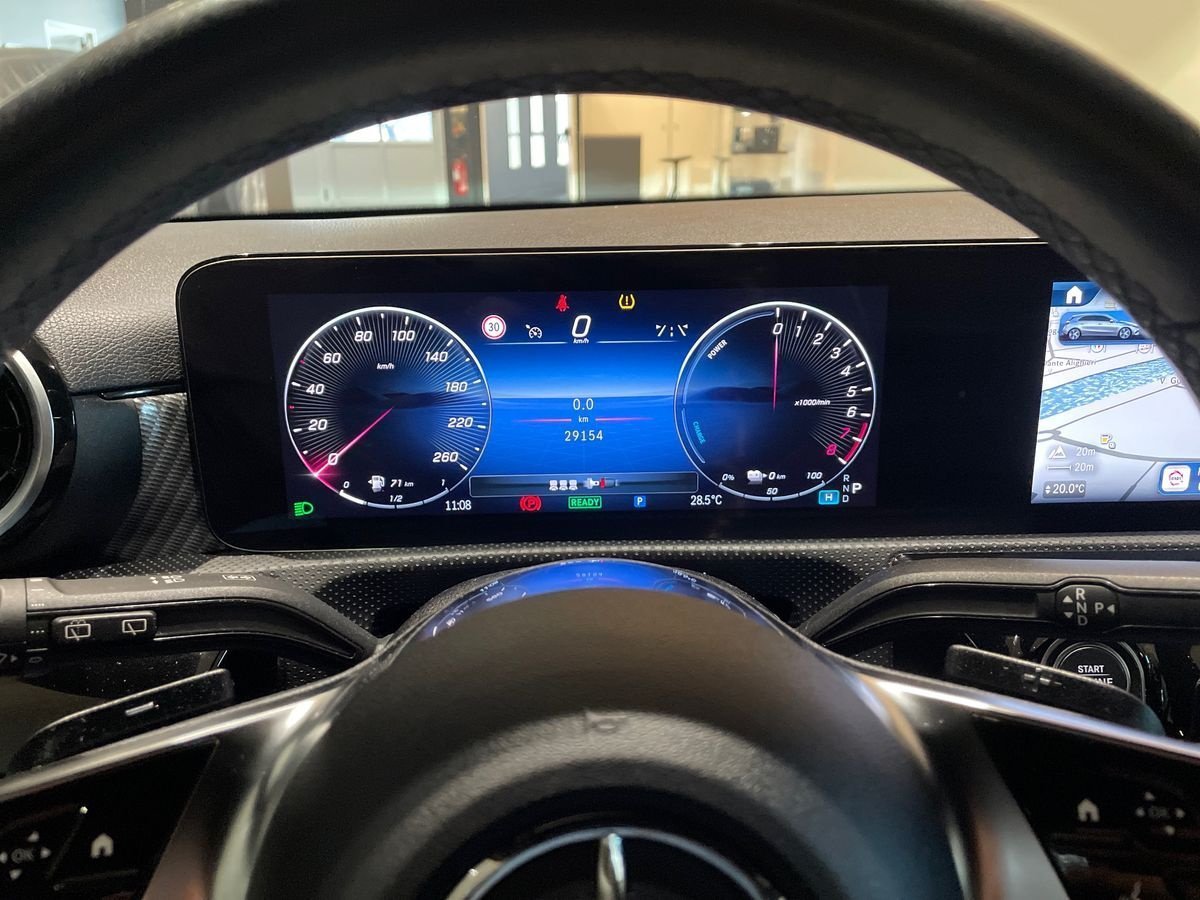 A 250 e phev Progressive Advanced auto - Certified