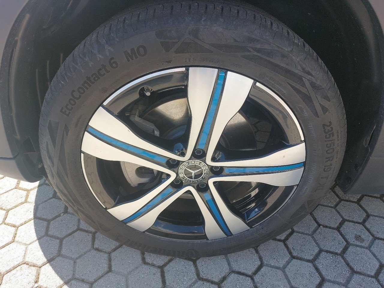 EQA 300 Sport Pro 4matic - Certified