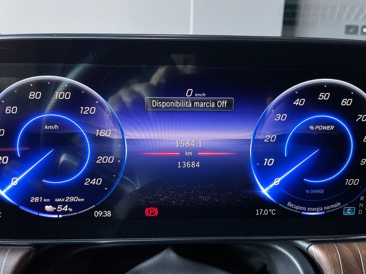 EQE Suv 350+ AMG Line Premium - Certified