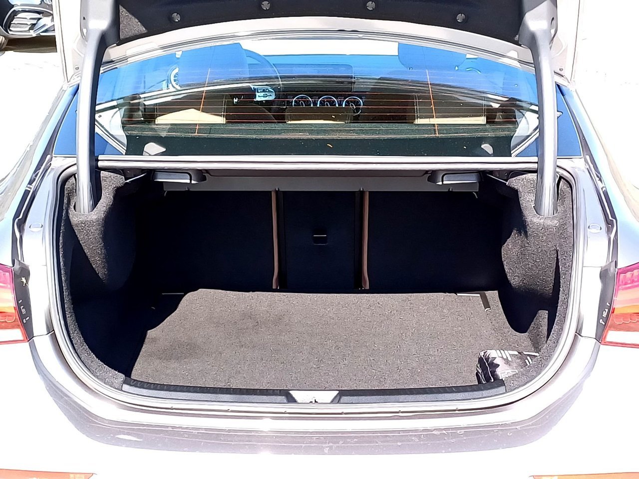 A 250 Premium auto - Certified