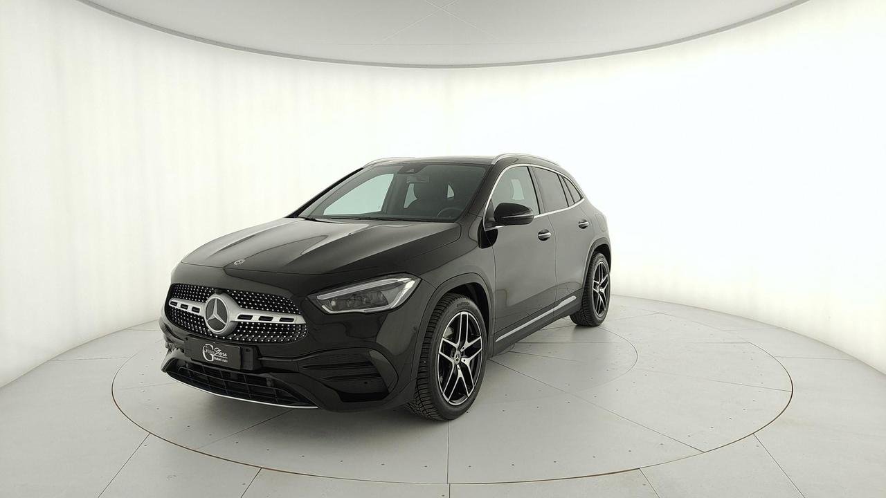 GLA 200 d Premium 4matic auto - Mercedes Certified