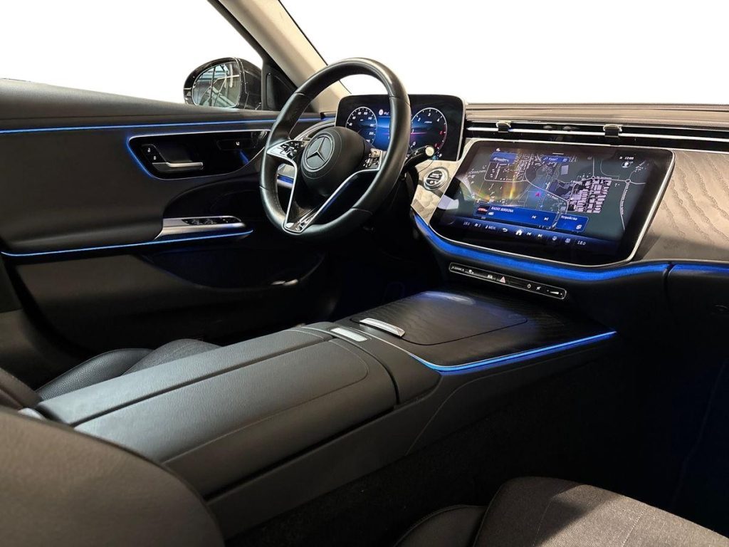 E SW 220 d Advanced auto - Certified