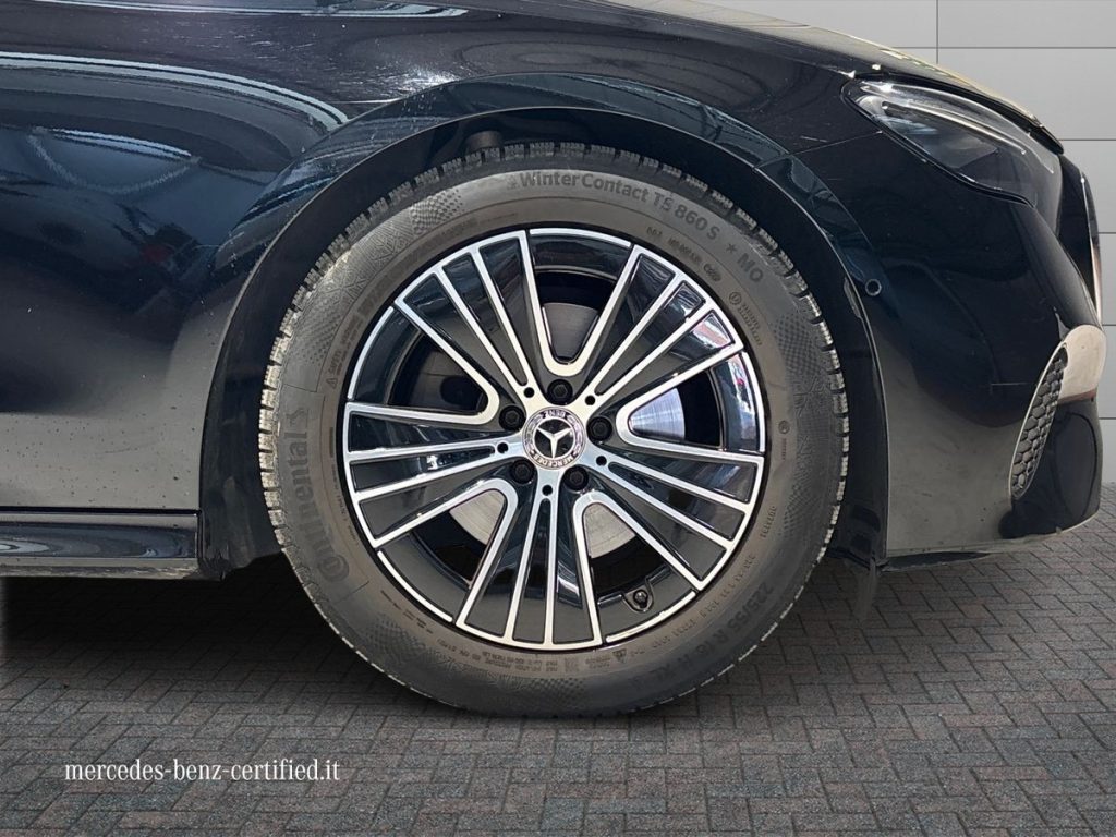 E SW 220 d Advanced auto - Certified