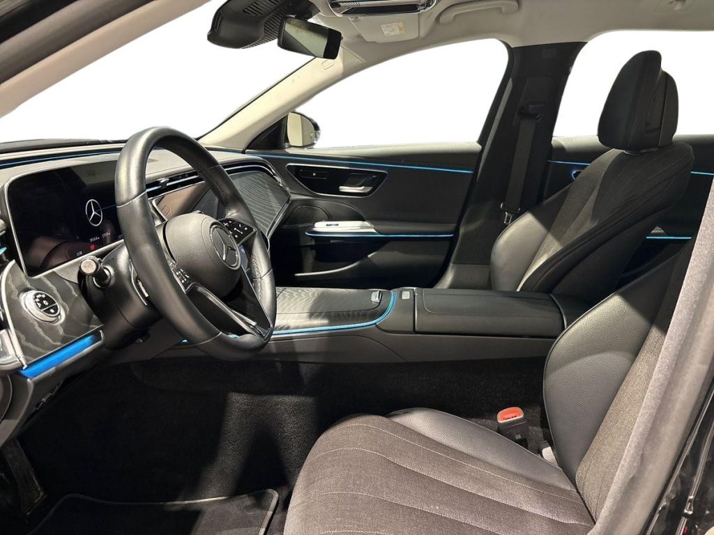 E SW 220 d Advanced auto - Certified