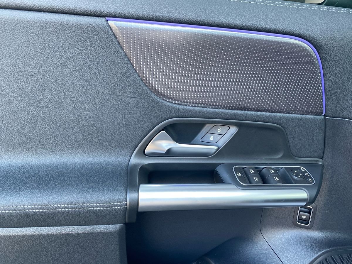 EQA 350 Sport 4matic - Certified