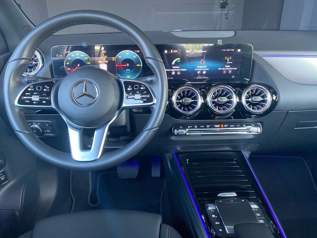 EQA 350 Sport 4matic - Certified