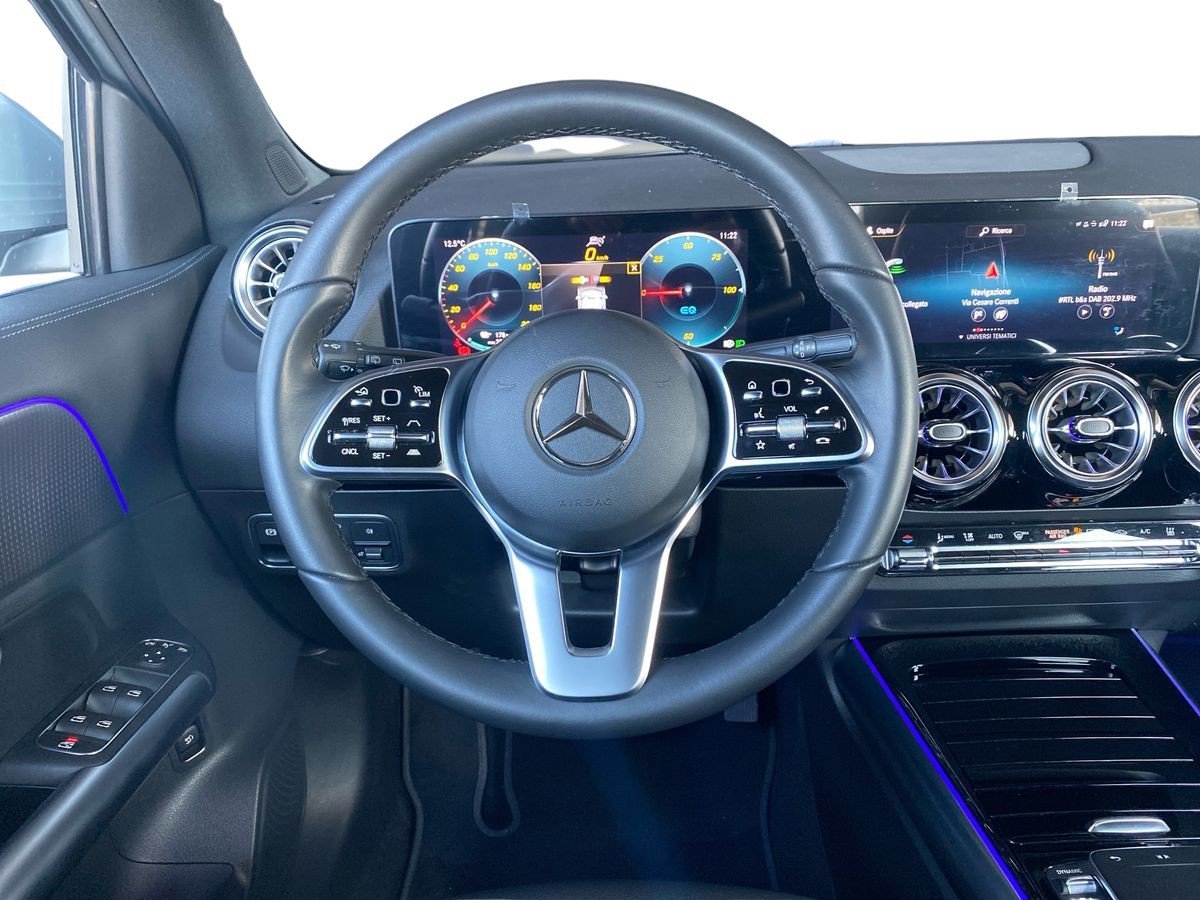 EQA 350 Sport 4matic - Certified