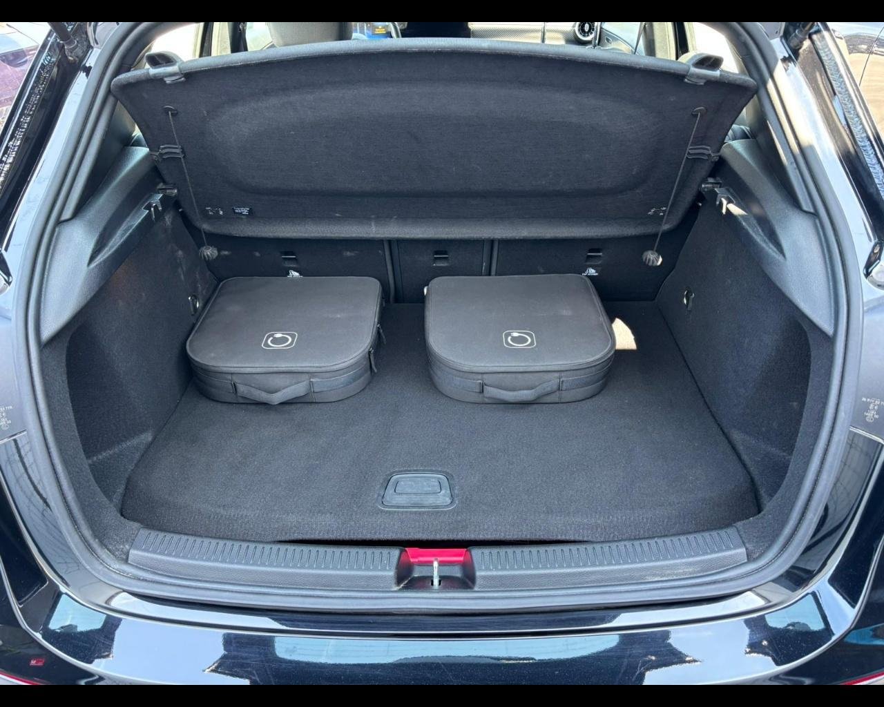 A 250 e phev Progressive Advanced auto - Certified
