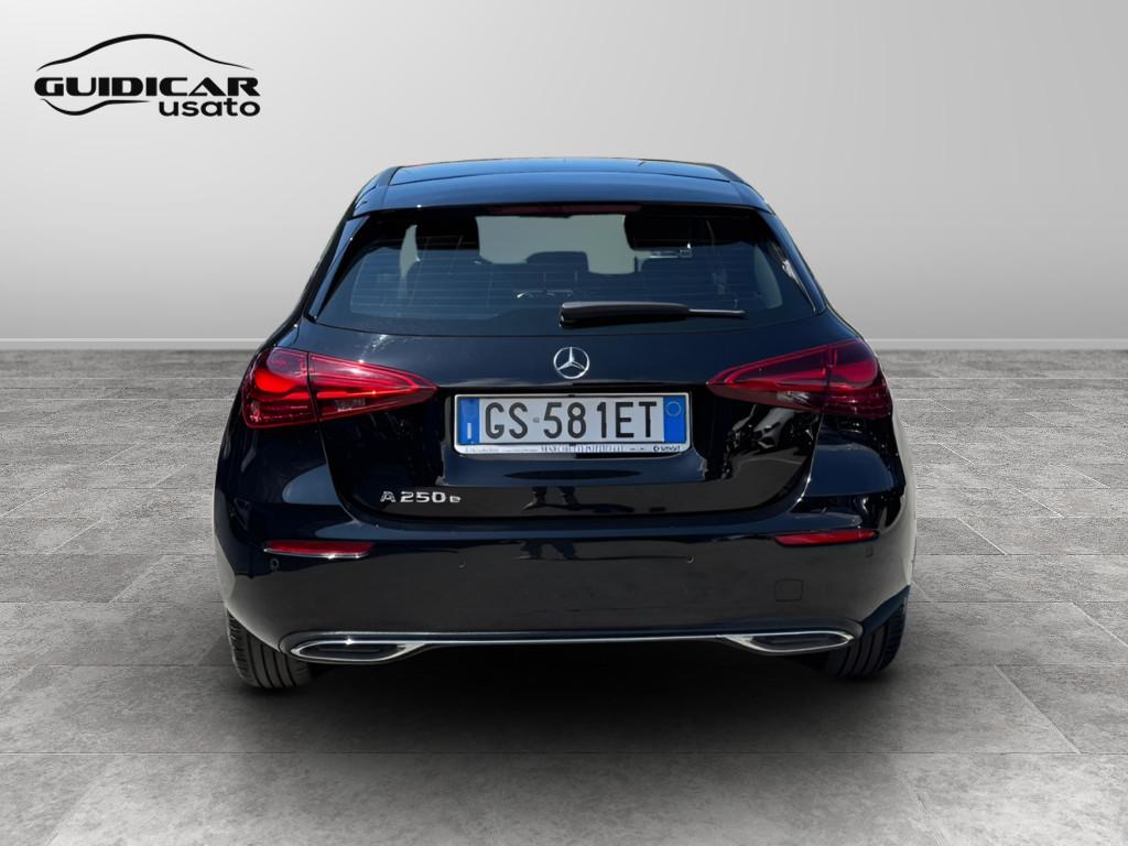 A 250 e phev Progressive Advanced auto - Certified