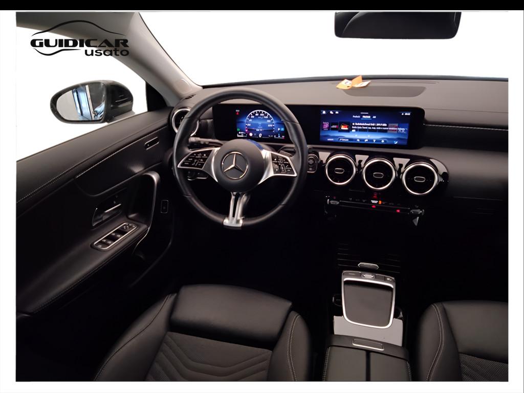 CLA Shooting Brake 180 d Progressive Advanced auto - Certified