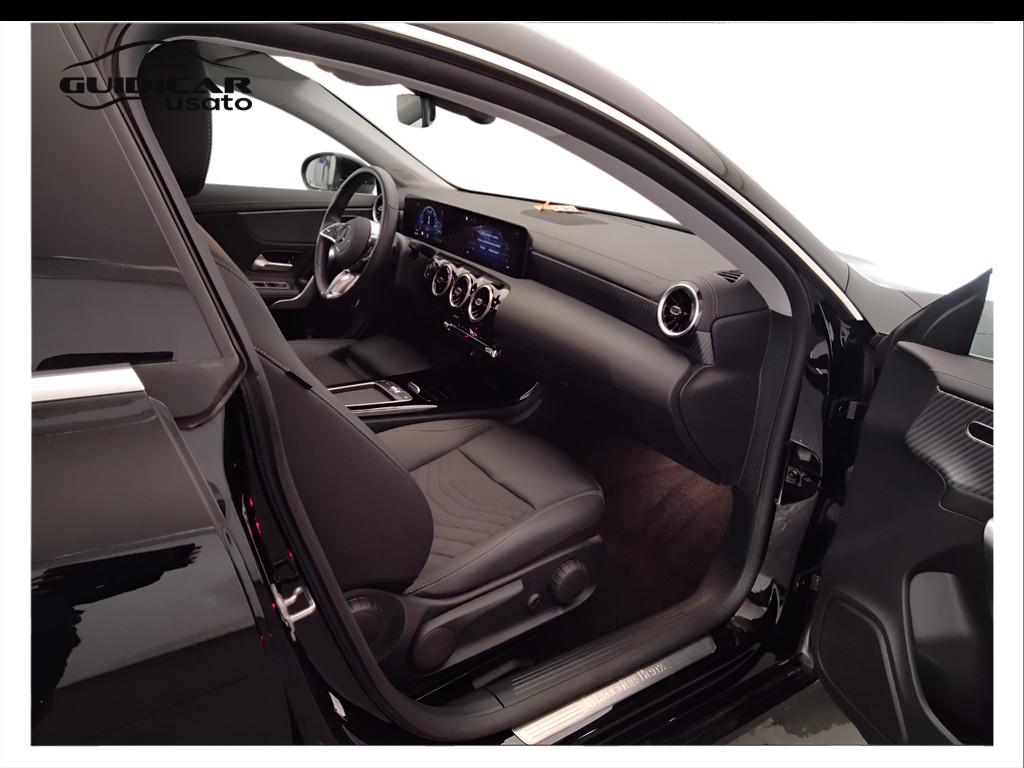CLA Shooting Brake 180 d Progressive Advanced auto - Certified