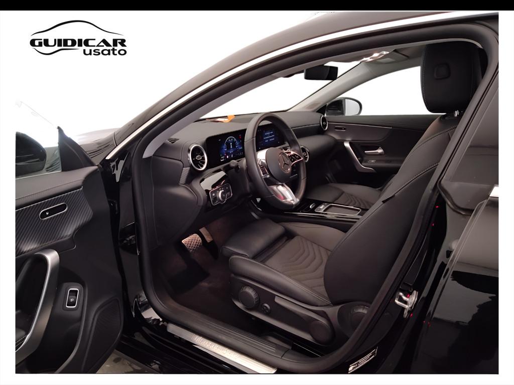 CLA Shooting Brake 180 d Progressive Advanced auto - Certified