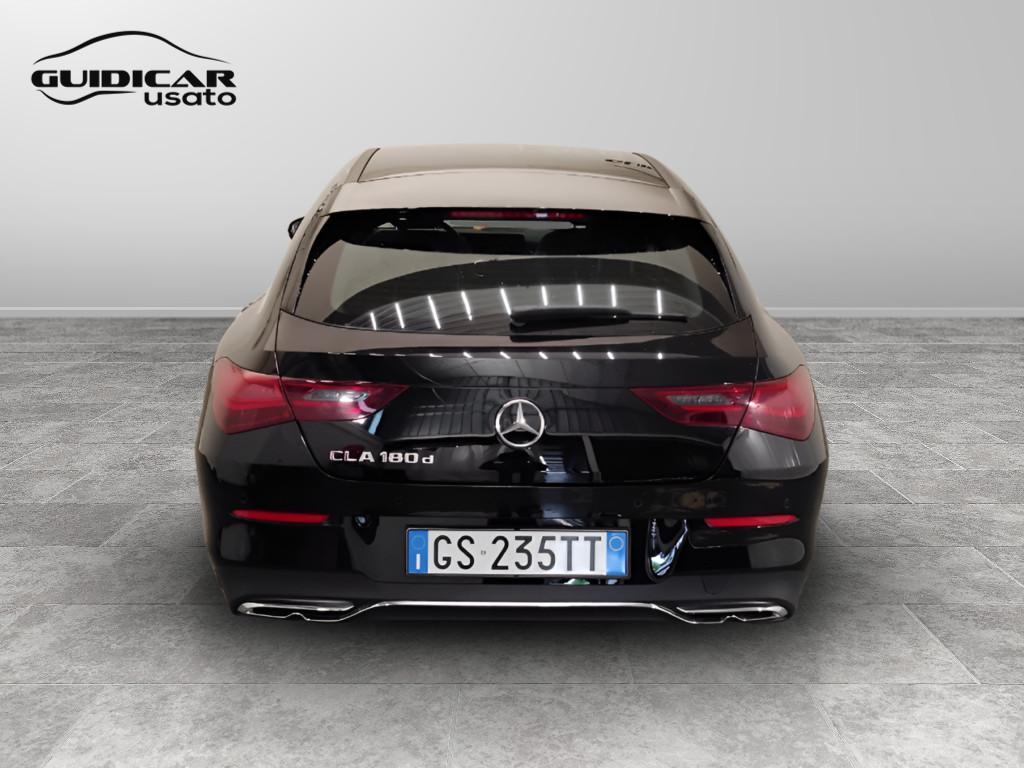 CLA Shooting Brake 180 d Progressive Advanced auto - Certified