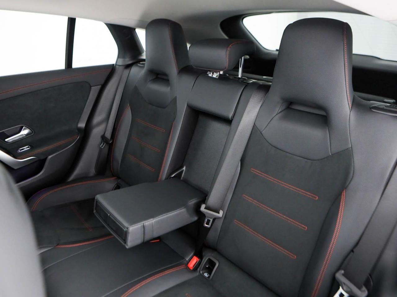 CLA Shooting Brake 200 d AMG Line Advanced Plus au - Certified