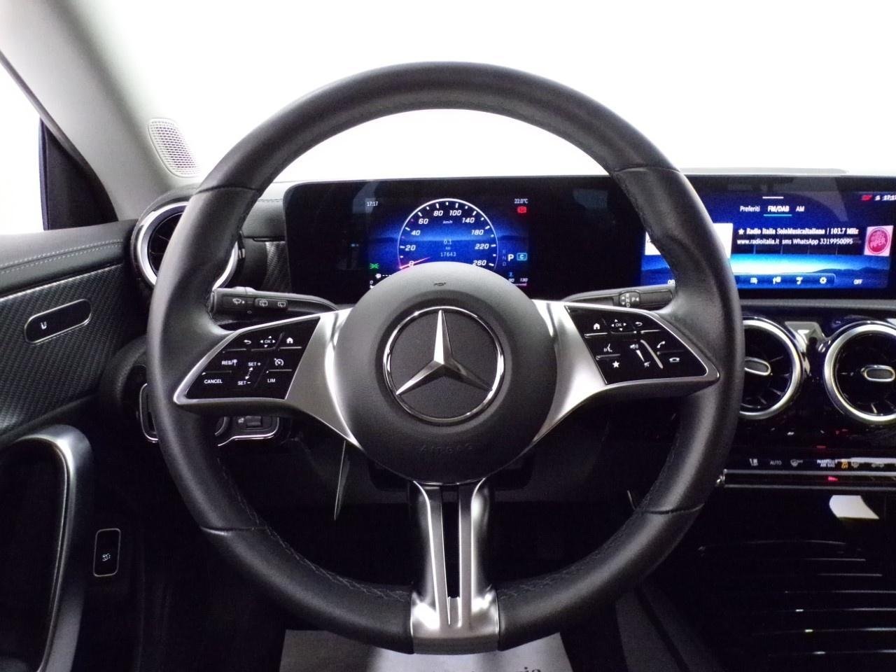 CLA Shooting Brake 180 d Progressive Advanced auto - Certified