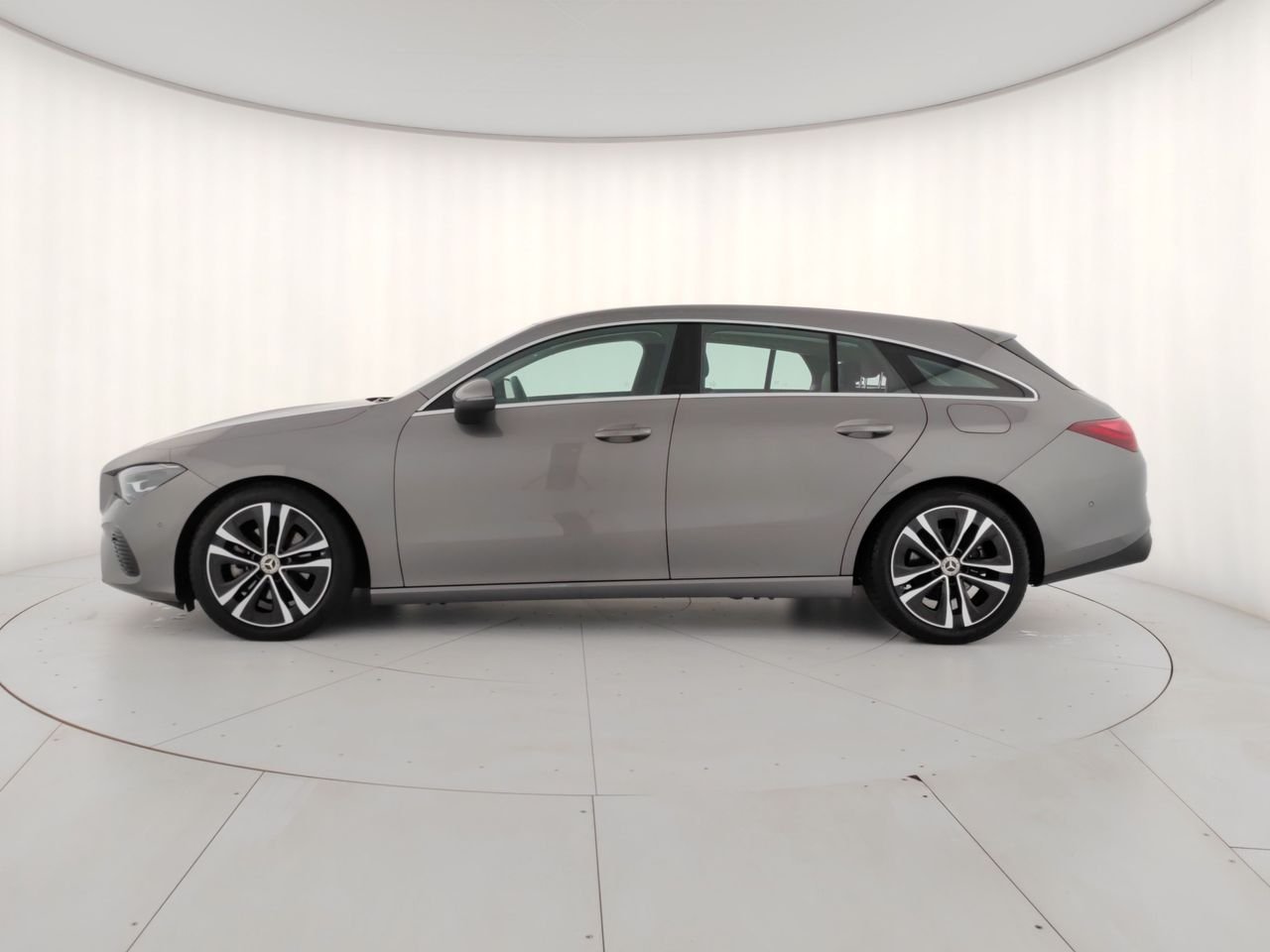 CLA Shooting Brake 180 d Progressive Advanced auto - Certified