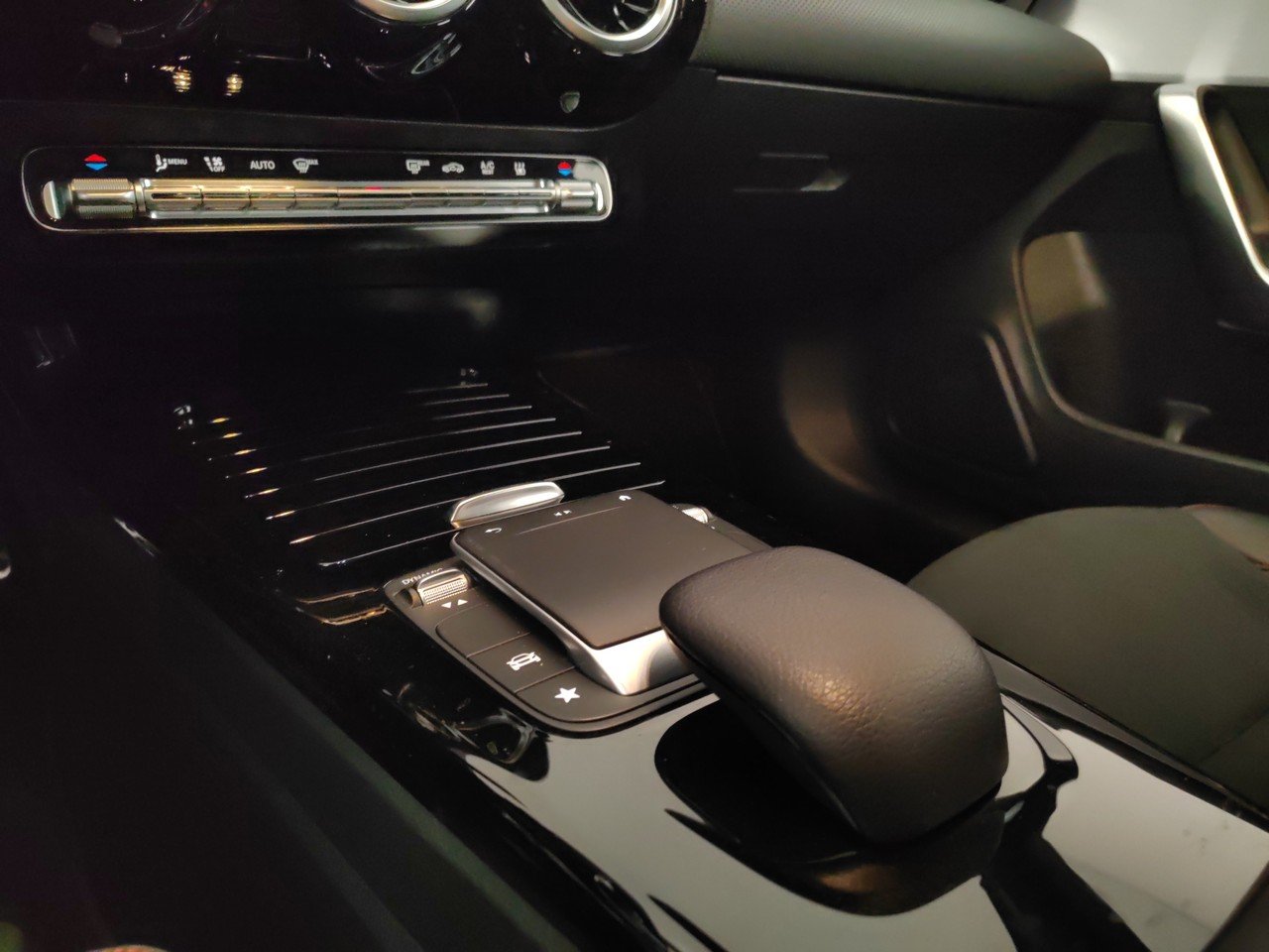 CLA Coupe 250 e phev (eq-power) Premium auto - Certified