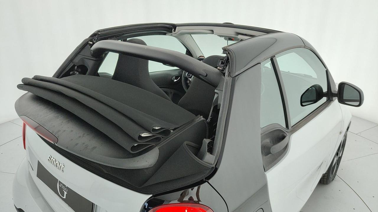 Fortwo Cabrio eq Passion 4,6kW - Certified